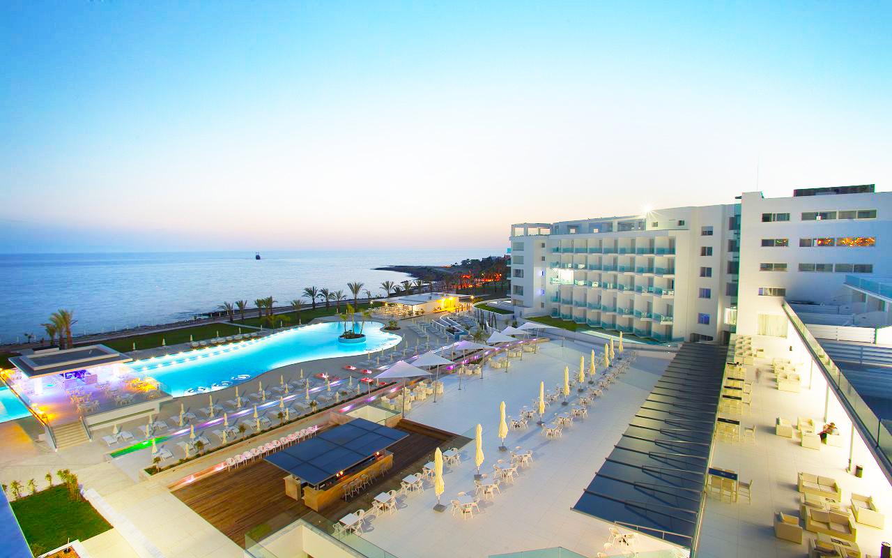 King Evelthon Beach Hotel and Resort