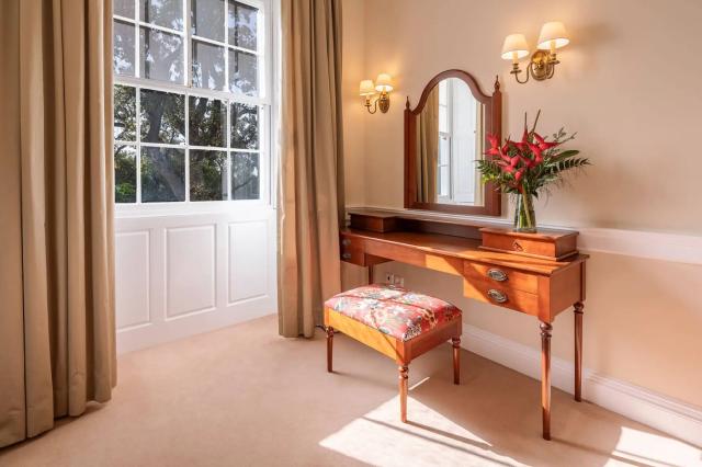Junior Suite Room