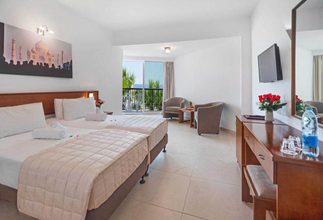 Twin Room Side Sea View