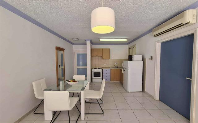 One Bedroom Apartment