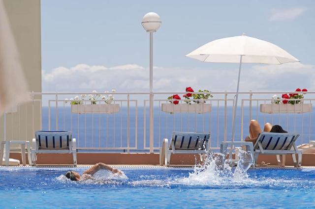 Outdoor Pools