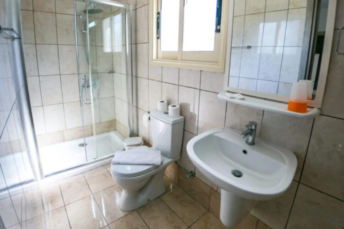 Superior One Bedroom Apartment