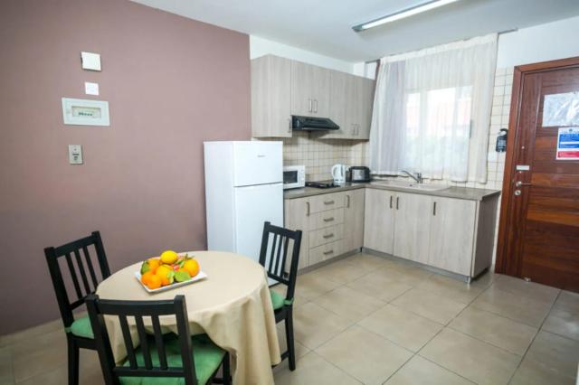 Superior Studio Apartment Inland View