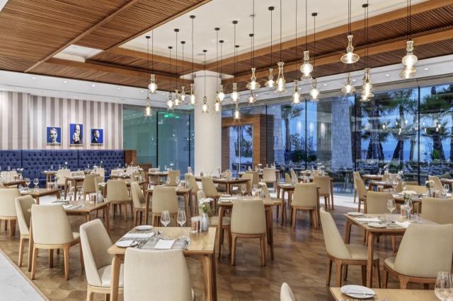 Ezaria Restaurant