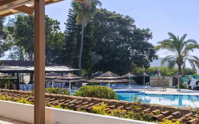 Leptos Paphos Gardens & Apartaments