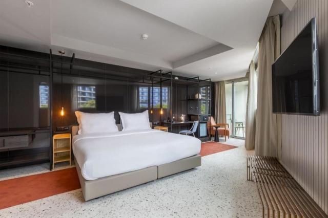 Junior Suite Room