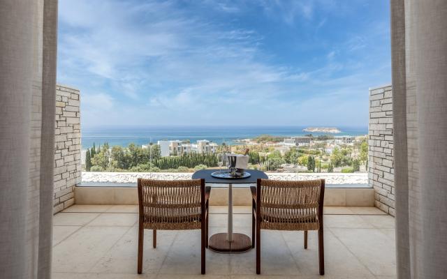 Cap One Bedroom Suite