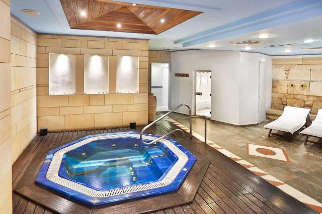 Leptos Paphos Gardens & Apartaments