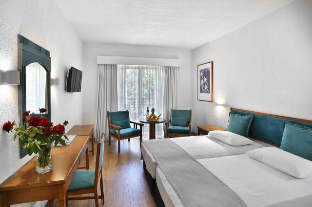 Twin Room Inland View