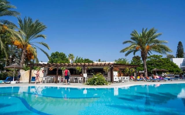 Leptos Paphos Gardens & Apartaments