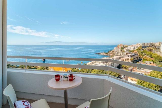 Deluxe Sea  View