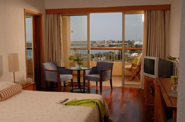 One Bedroom Suite Sea View