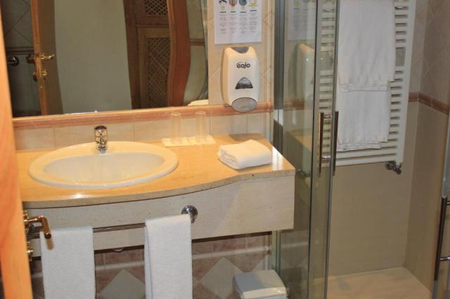 Double/Twin Standard Room