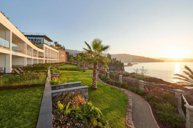 Les Suites at The Cliff Bay