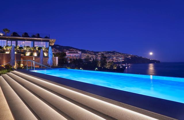 Les Suites at The Cliff Bay