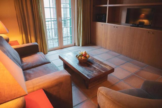 One Bedroom Apartment