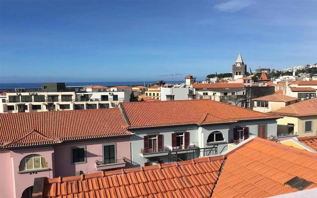 Five Design Rooftop by Storytellers