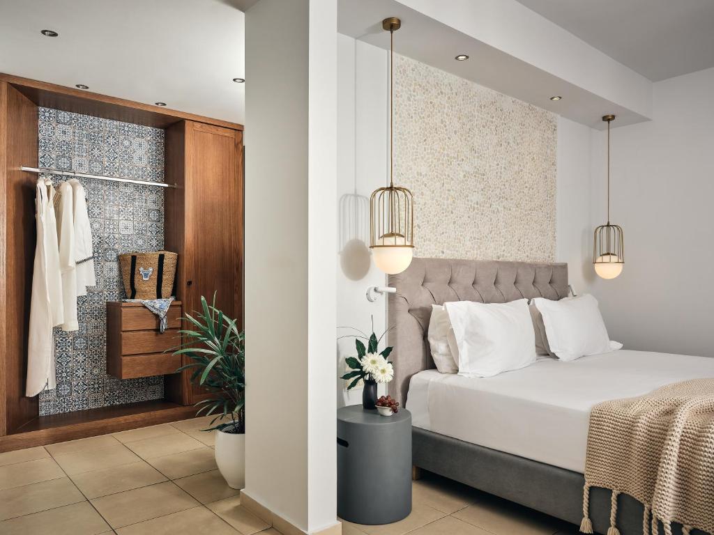 Room Superior Sharing Pool Garden View