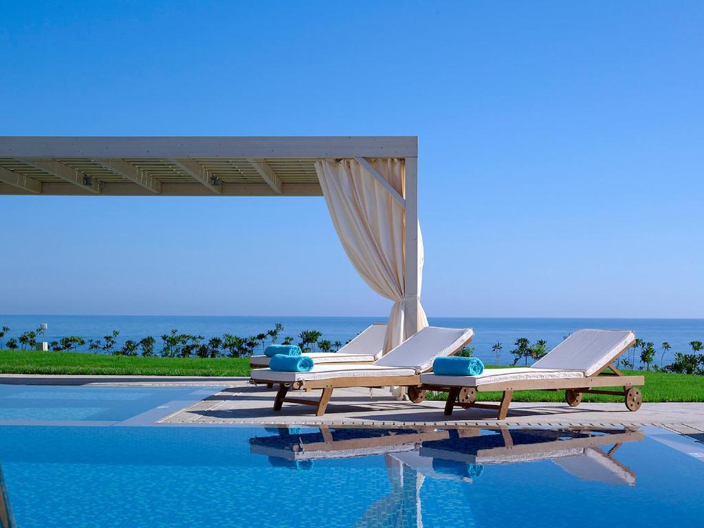 Suite Luxury Royal With Private Pool Sea Front