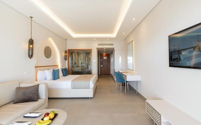 Posh Swim Up Suite PV/BF