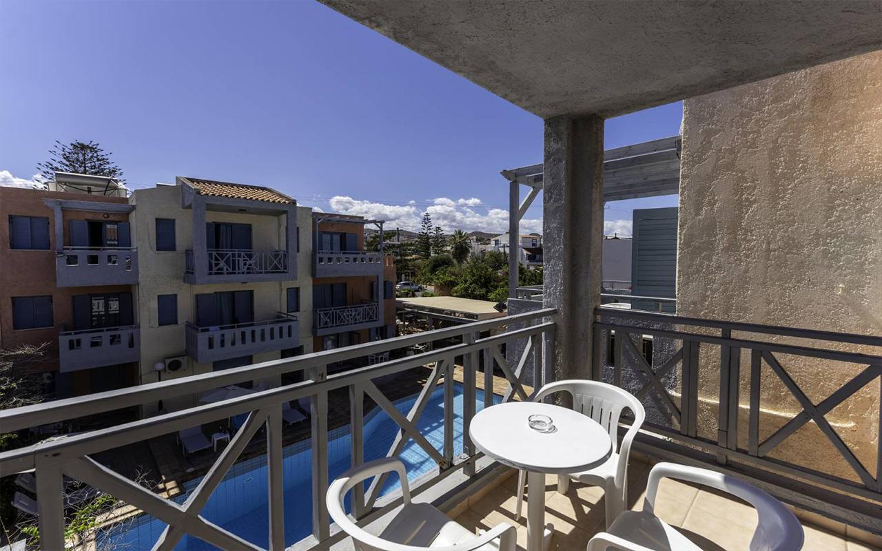 Double Room Pool Front A/C