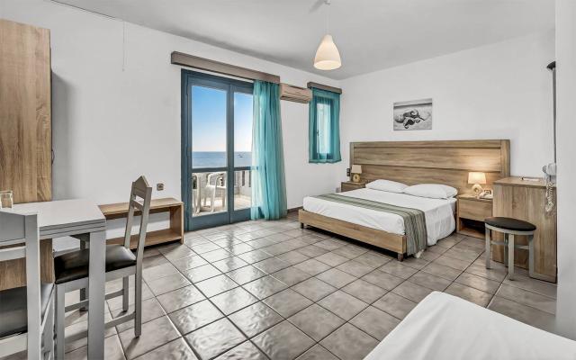 Double Room Sea View/Side Sea View A/C