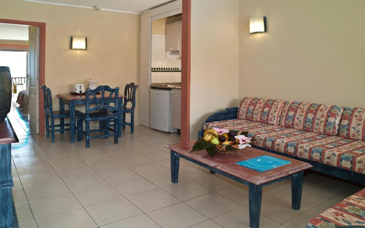 1 Room Apartment Balcony or Terrace, Comfort