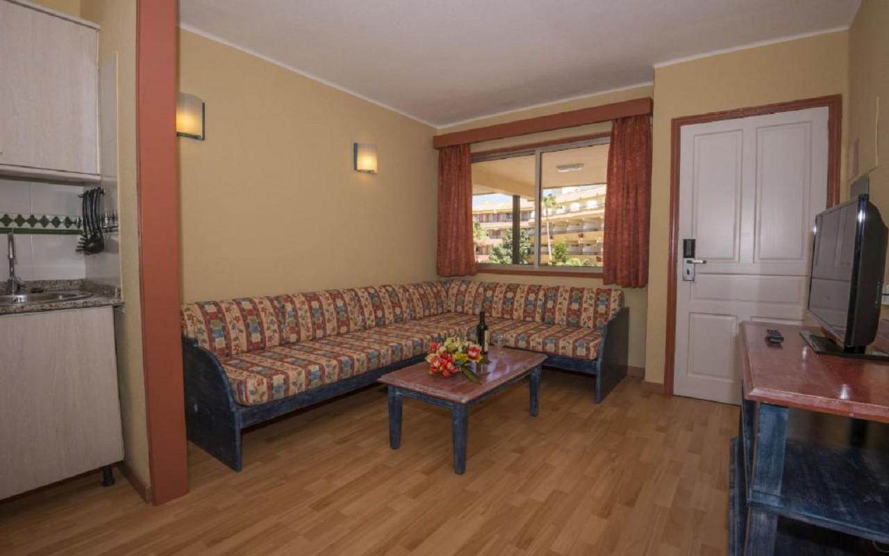 1 ROOM APARTMENT Balcony or Terrace, Exellence
