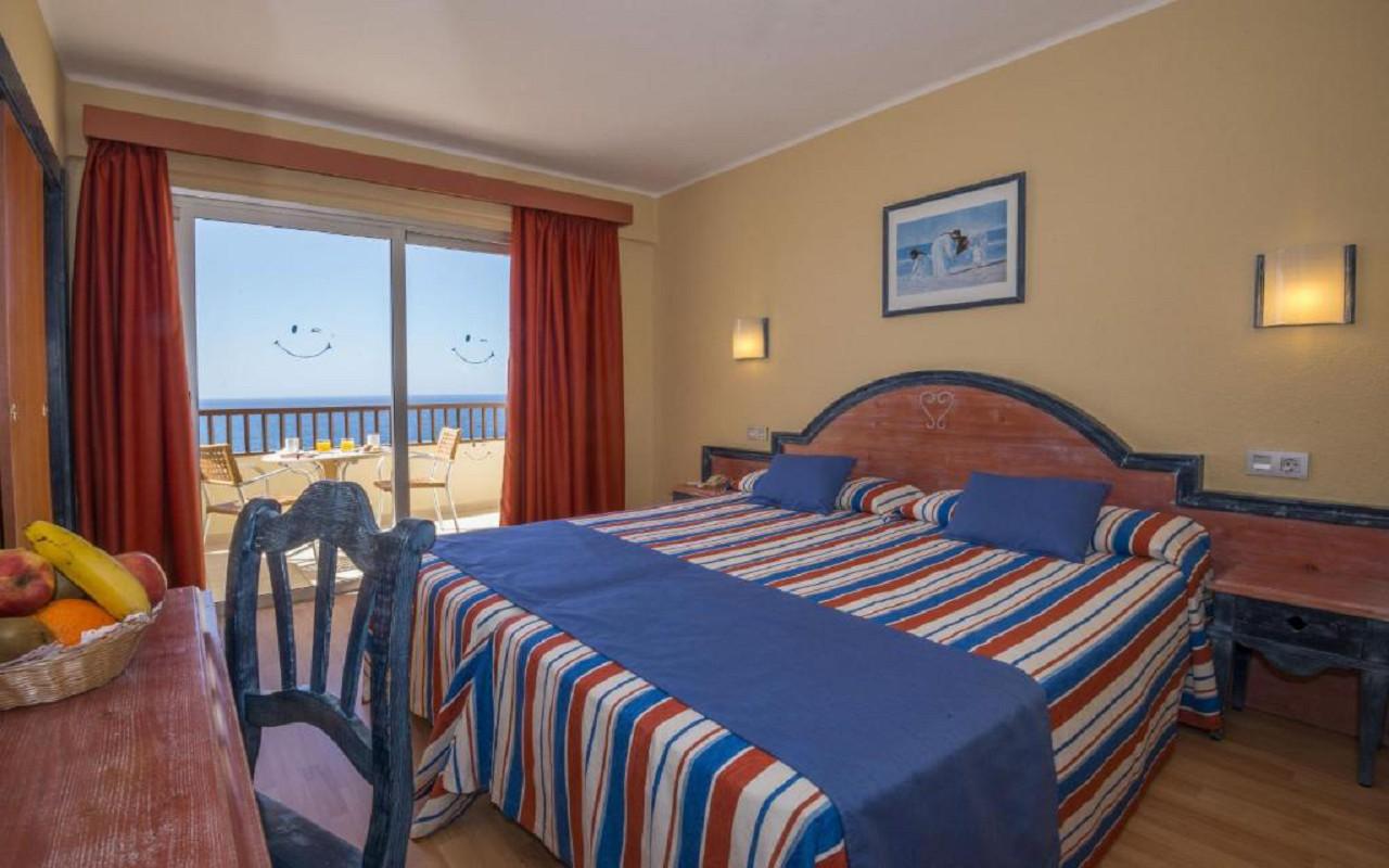 1 ROOM APARTMENT Balcony or Terrace, Superior