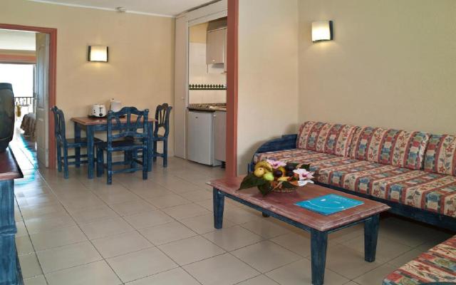 1 Room Apartment Balcony or Terrace, Comfort