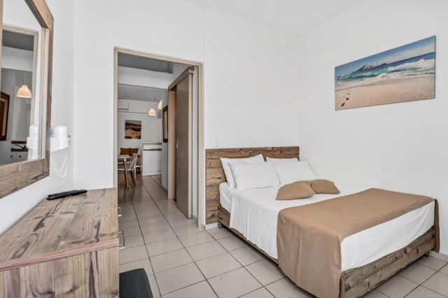 Junior Suite 1 Bedroom & living Room Sea View 2-4 Pax A/C