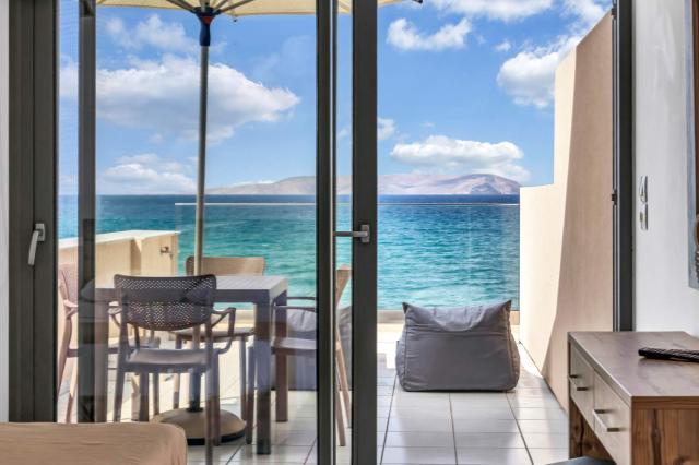 Junior Suite 1 Bedroom & living Room Sea View 2-3 Pax A/C