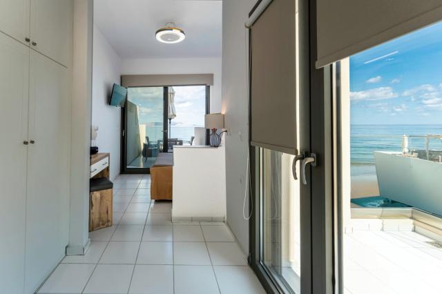 Junior Suite 1 Bedroom & living Room Sea View 2-3 Pax A/C
