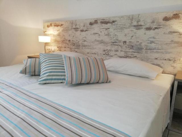 Junior Suite Bedroom & Living Room for 4 Persons A/C
