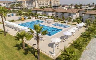 Crystal Boutique Beach Resort