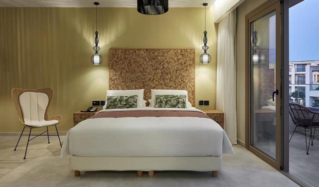 Cozy Double Side Sea View