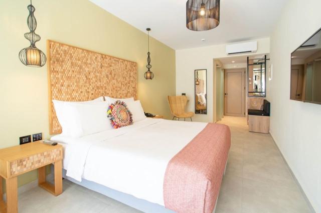 Cozy Double Side Sea View