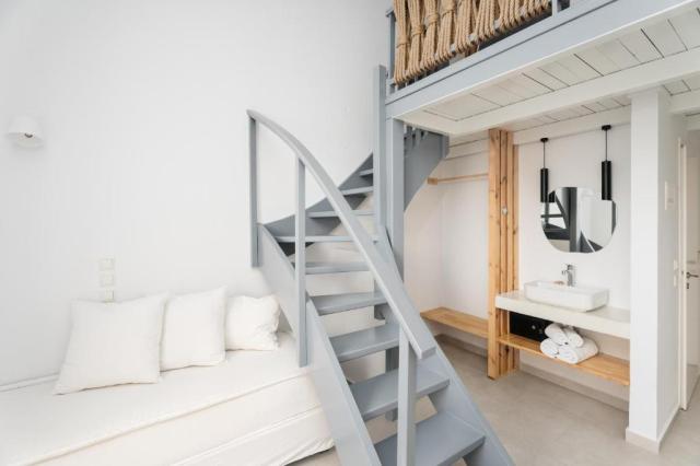 Family Maisonette Street View