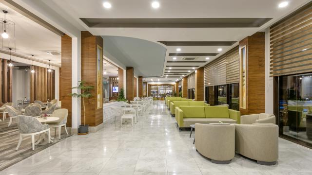 Glamour Resort