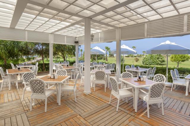 Glamour Resort