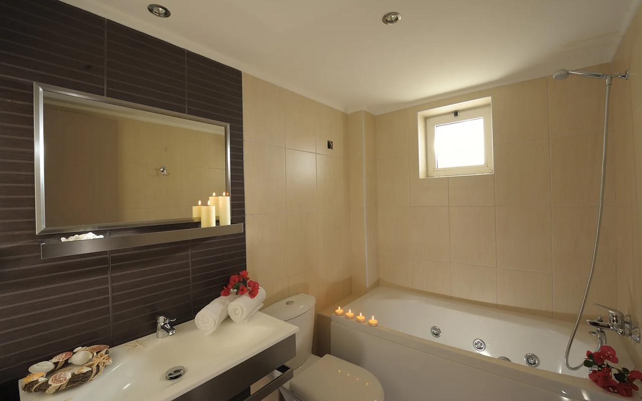 One Bedroom Apartment