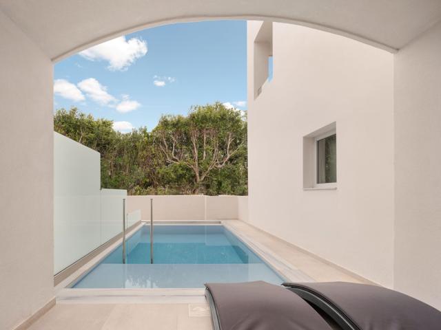 Superior Double Private Pool