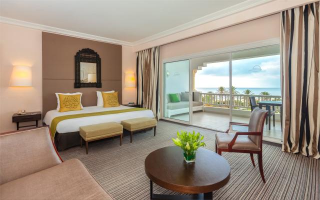 Junior Suite Sea And Pool View