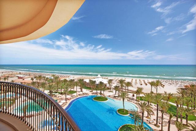 Mövenpick Resort & Marine Spa