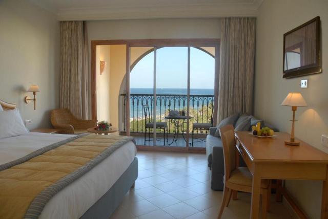 Classic Room Sea & Pool View