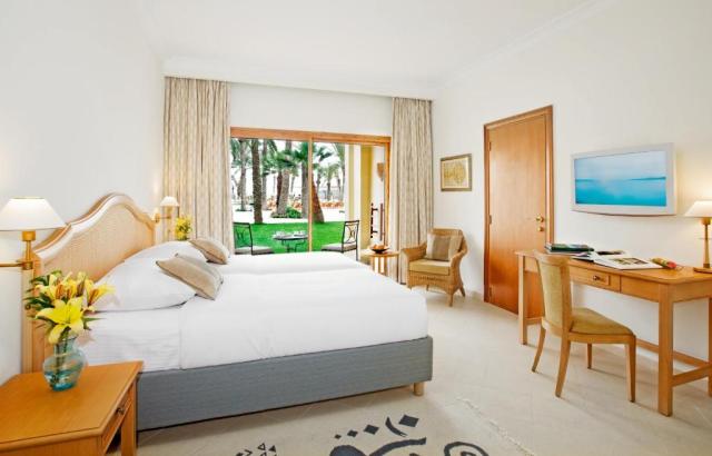 Classic Room Sea & Pool View