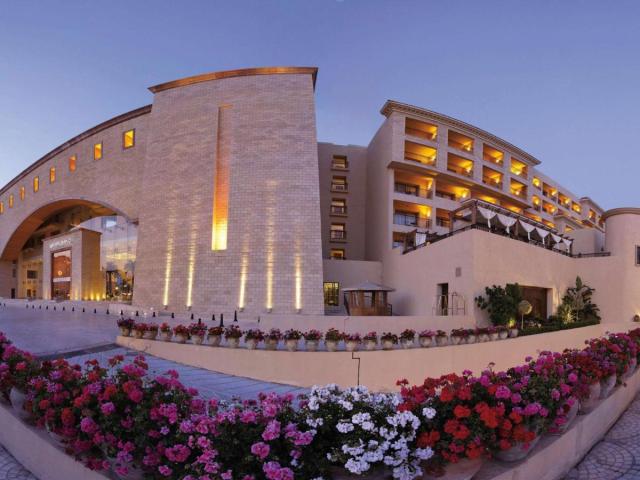 Mövenpick Resort & Marine Spa