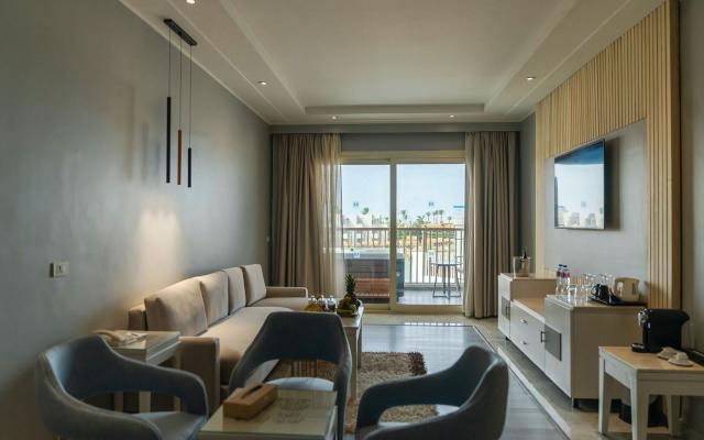 Executive Jacuzzi Suite