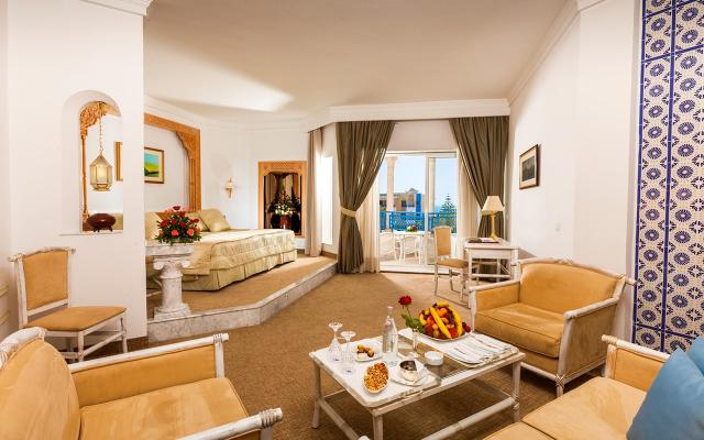 Suite Junior Sea & Pool View