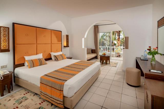 Bungalow Room